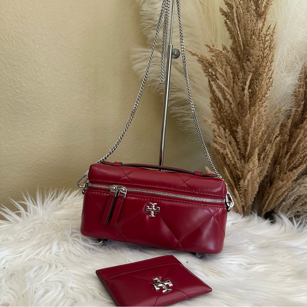 Tory Burch Kira Diamond Quilt East West Vanity Case and card holder set - Picture 3 of 16